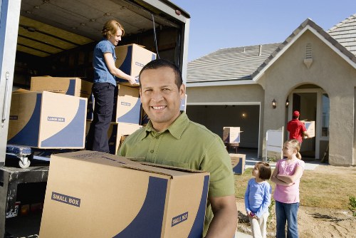 Full packing service in Chessington with labelled moving boxes
